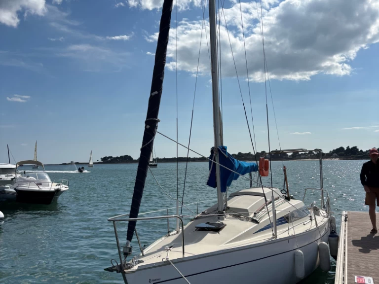 Yacht charter La Trinité-sur-Mer billig First 24 QR
