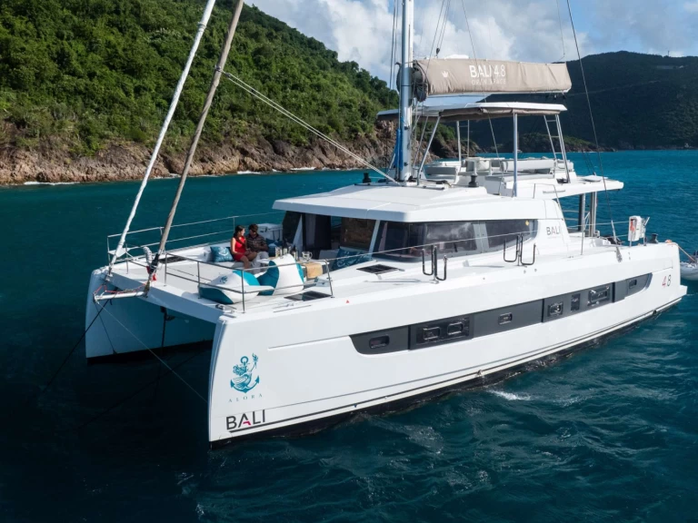 Hyr en Bali ALORA Brittiska Jungfruöarna 