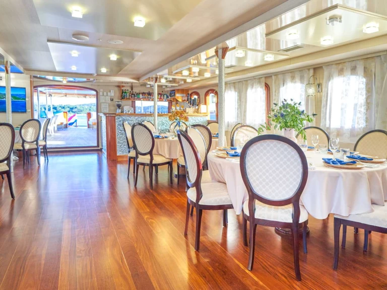 Uthyrning Trogir  - Custom CASABLANCA av Samboat 