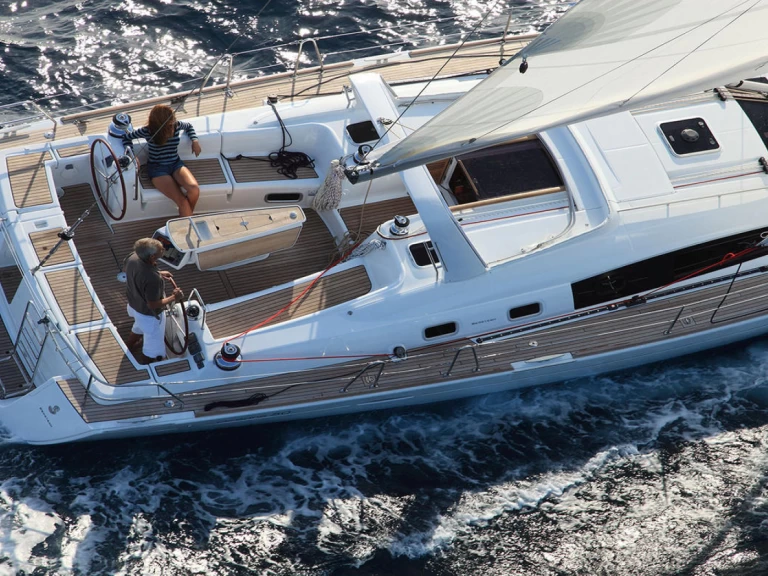 Hyra Segelbåt  med eller utan skeppare Bénéteau Nidri 