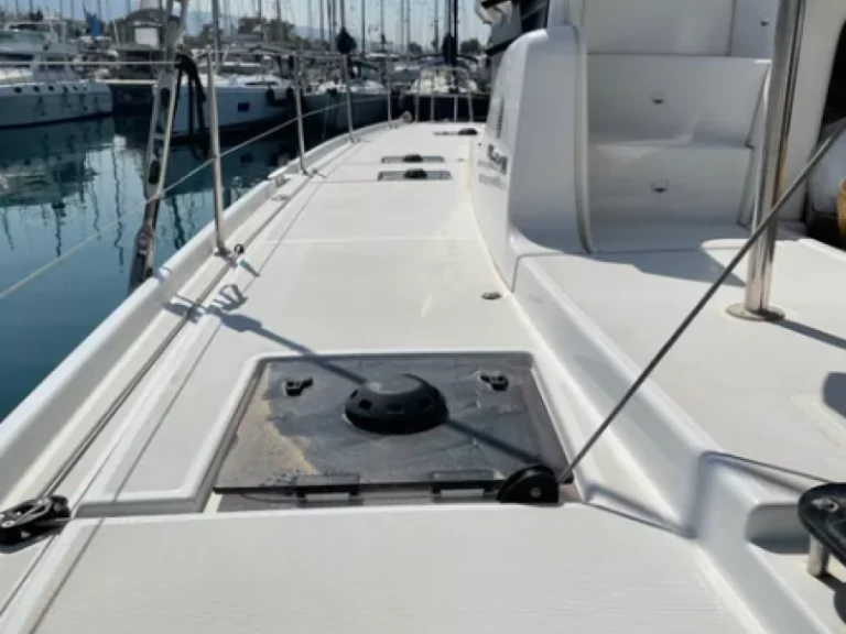 Yacht charter Alimos billig Lagoon 46