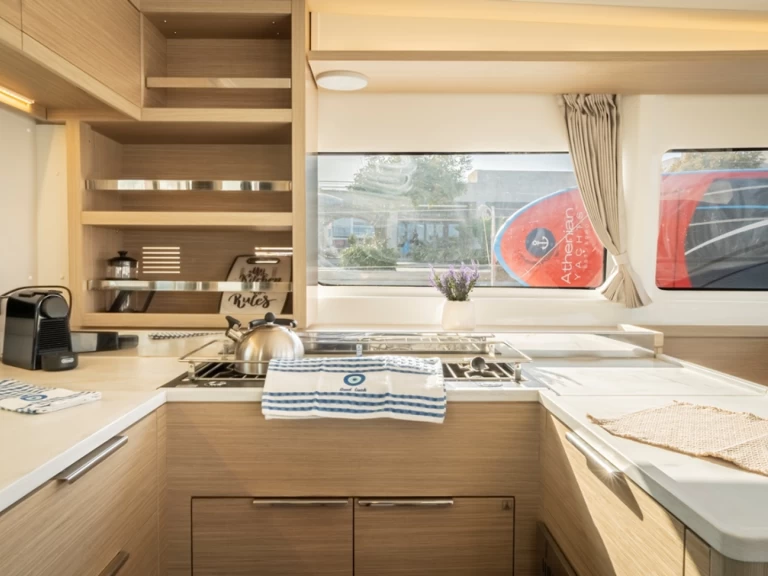 Yacht charter Piso Livadi billig Lagoon 46