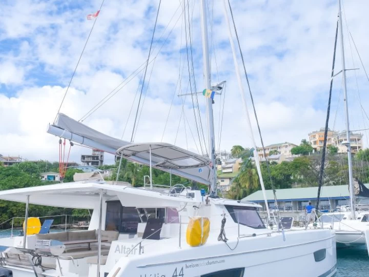Båtuthyrning Fountaine Pajot Helia 44 i Parish of Saint George på Samboat 