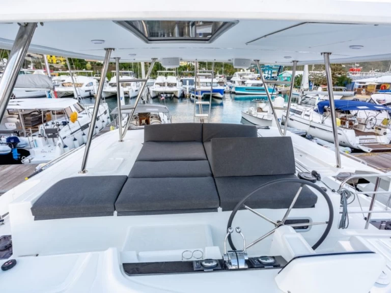 Hyr en Lagoon Lagoon 46 Parish of Saint George 