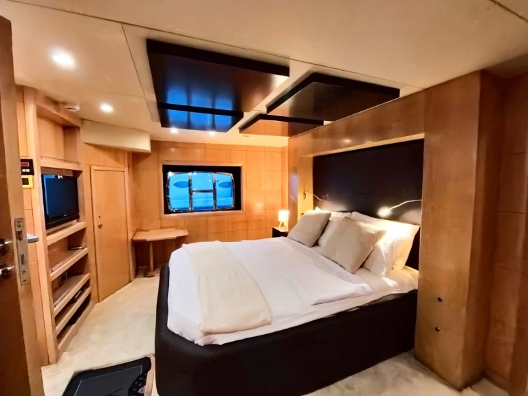 Yacht charter Dubai Marina billig Dubai Marine 82Ft