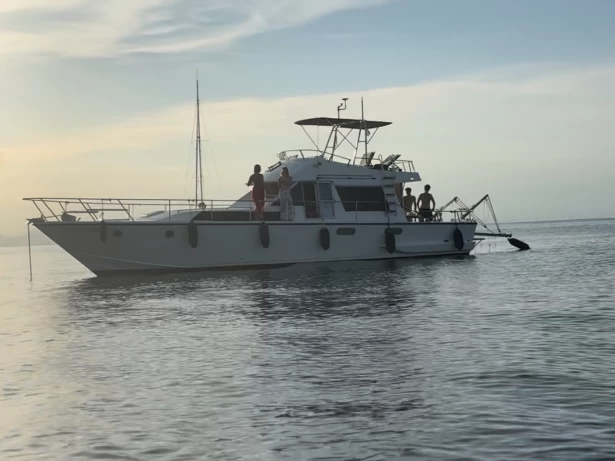 Hyr en Guy Couach Guy Couach 1400 Fly Denia 