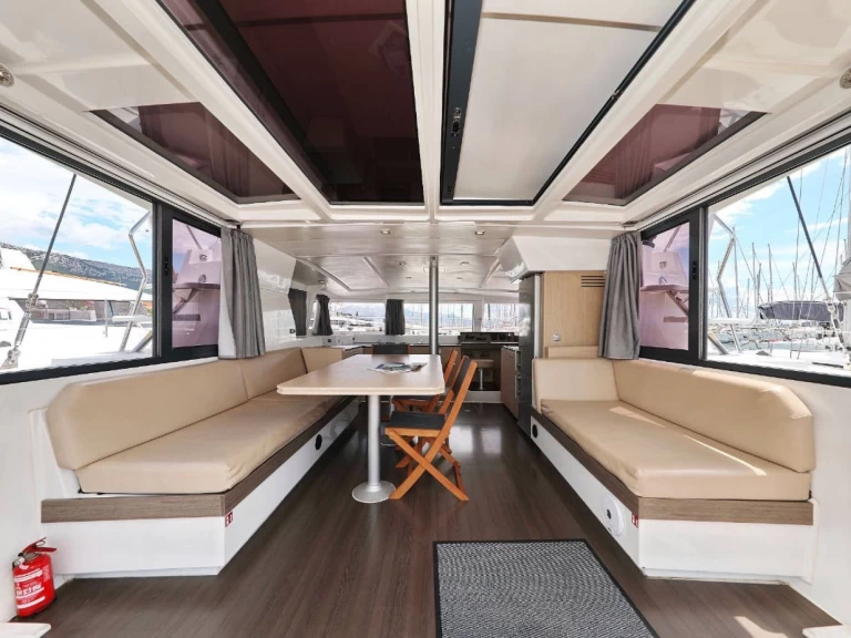 Hyra Katamaran  med eller utan skeppare Bali Ta' Xbiex 