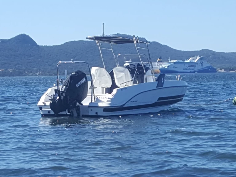 Båtuthyrning Bénéteau Flyer 6.6 SPACEdeck i Porto-Vecchio på Samboat 