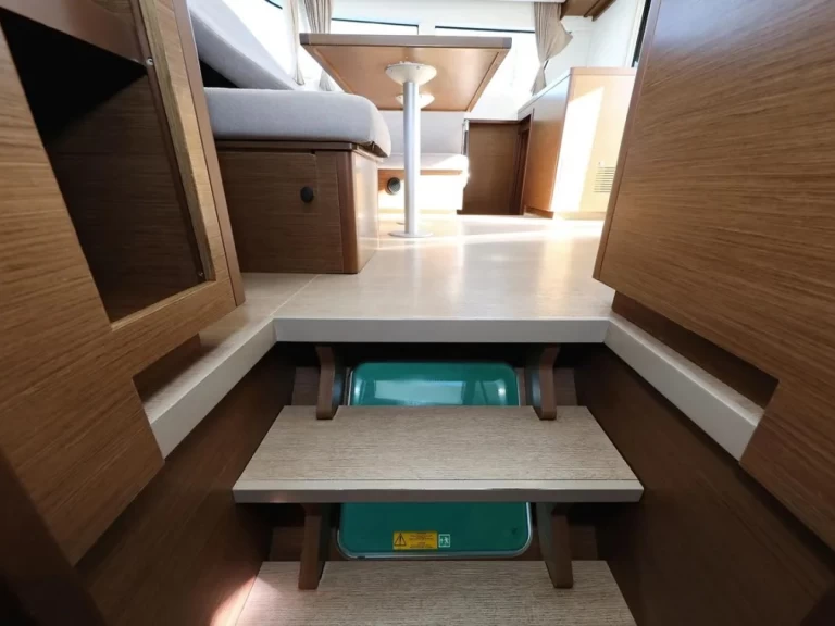 Uthyrning Katamaran  Lagoon med en båtlicens 