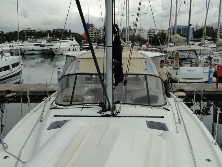 Hyr en Jeanneau Sun Loft 47 Alimos 