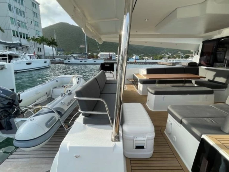 Hyr en Fountaine Pajot Elba 45 Road Town 