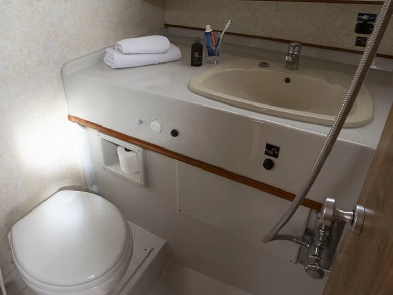 Yacht charter Hindeloopen billig Crusader