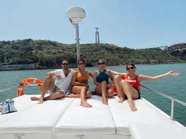 Fountaine Pajot Highland 35 charter bareboat eller skeppad i Belém