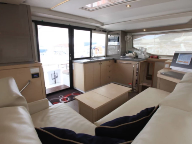 Yacht charter Road Town billig Lucia 40