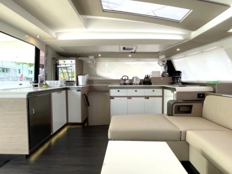 Yacht charter Road Town billig Elba 45