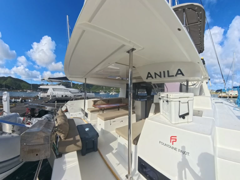 Hyr en Fountaine Pajot Fountaine Pajot Helia 44 Evolution (Owner's Version) Road Town 