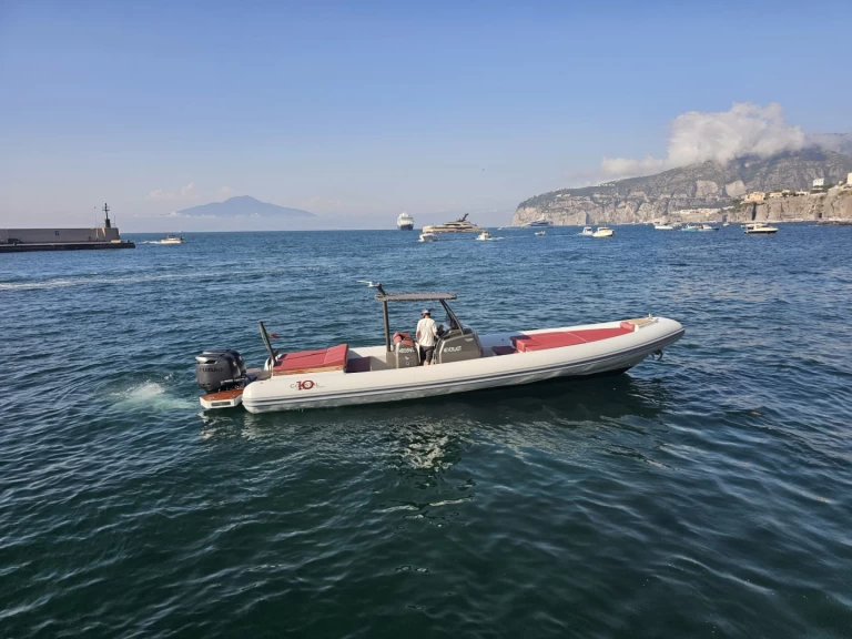 Hyr en Coastal 10 Maxi Tender XXL Sorrento 