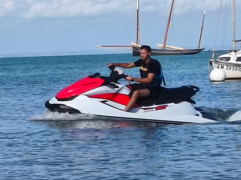 Jet ski för uthyrning Saint-Malo till det bästa priset 