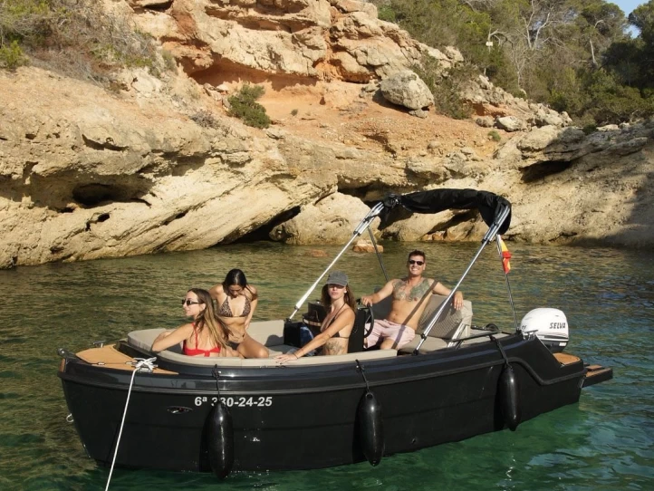 Hyr en AQUA51 550 Sant Antoni de Portmany 