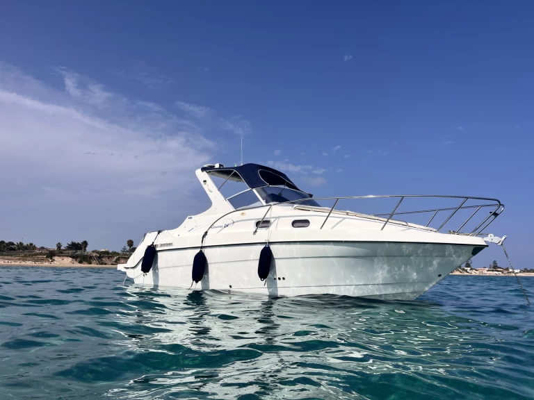 Uthyrning Motorbåt  Saver med en båtlicens 