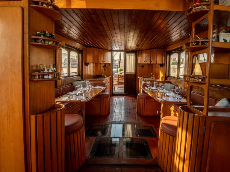 Yacht charter Marina Delta Kallithea billig Athenian Cruiser