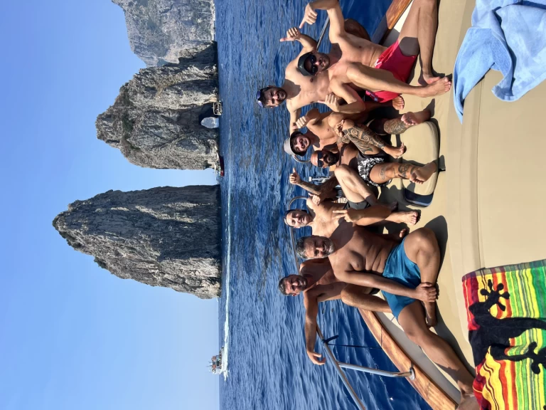 Uthyrning Motorbåt  Libeccio 27 med en båtlicens 