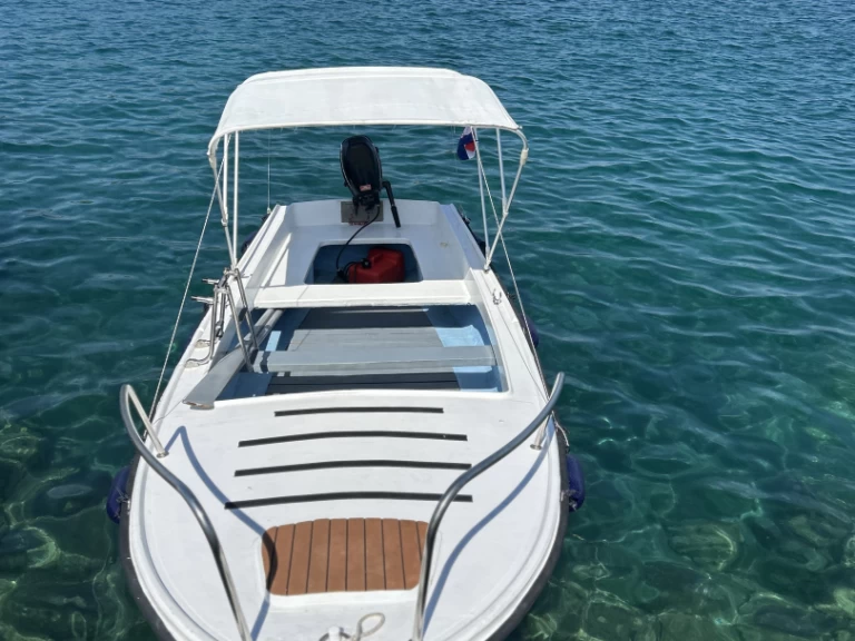 Hyr en Pasara Pasara 4.6 Rogoznica 