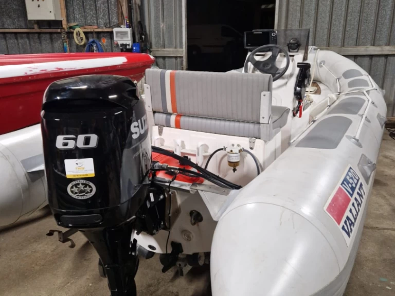 Uthyrning RIB i Carantec - Valiant V-520