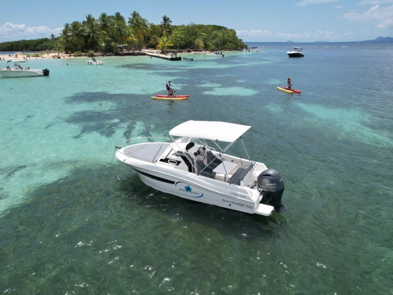 Hyra Motorbåt  med eller utan skeppare Pacific Craft Le Gosier 