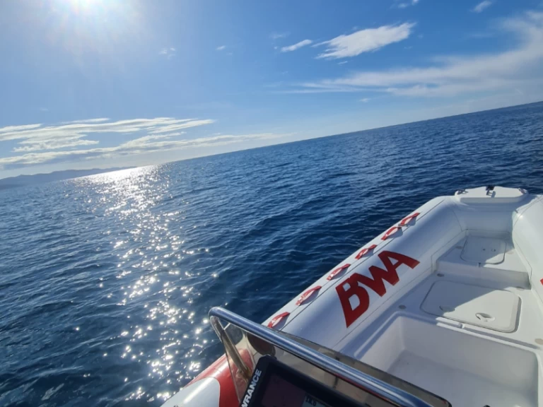 Hyra RIB med eller utan skeppare Bwa Cagliari Port 