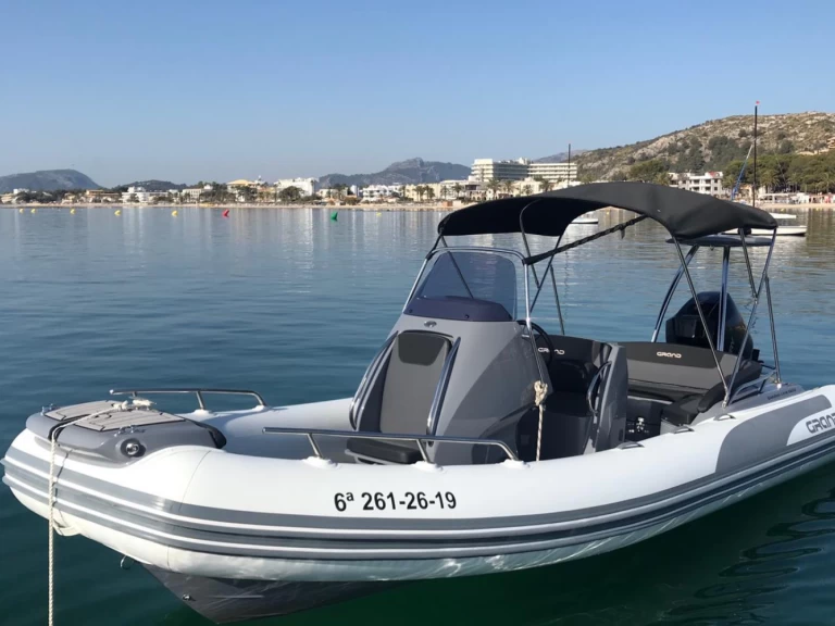 Grand Boats Golden Line G650LF charter bareboat eller skeppad i Puerto de Pollensa