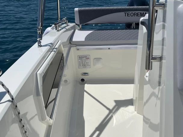 Hyra Motorbåt  med eller utan skeppare Allegra Boats Amalfikusten 