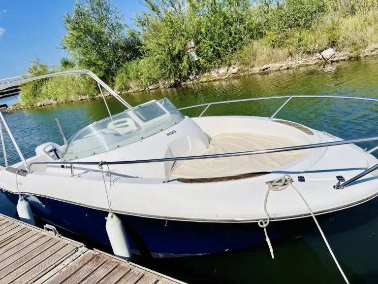 Hyr en Jeanneau Cap Camarat 625 WA Carnon-Plage 