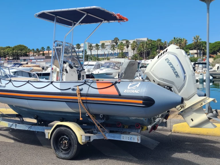 Båtuthyrning Zodiac Pro Open 550 i Six-Fours-les-Plages på Samboat 