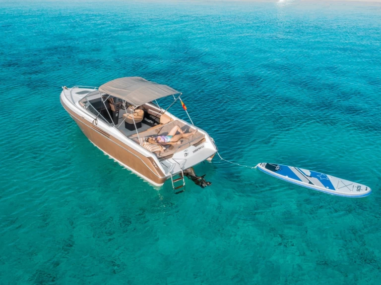 Hyr en Cranchi Clipper 760 Ibiza Town 