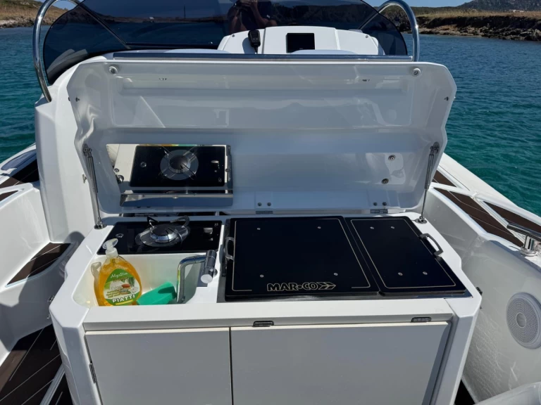 Uthyrning RIB Mar-Co med en båtlicens 