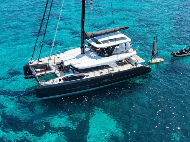 Uthyrning Lyx yacht Lagoon med en båtlicens 