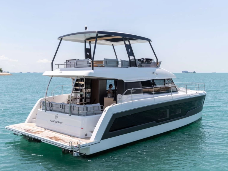Hyr en Fountaine Pajot FASCHING Belize 