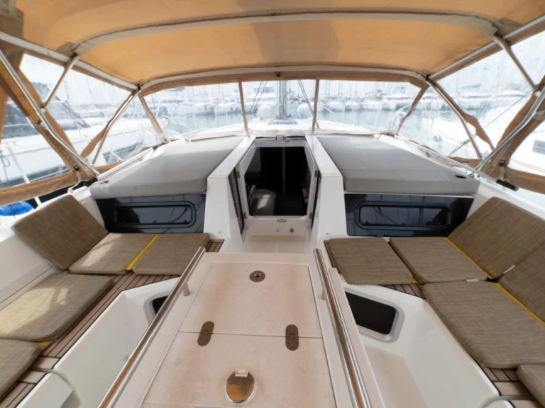 Uthyrning Alimos - Bénéteau Oceanis 51.1 av Samboat 