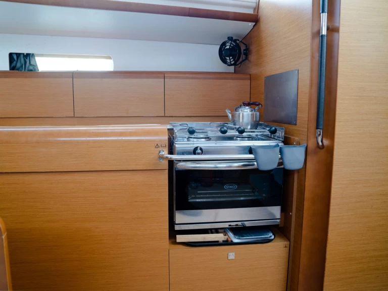 Segelbåt  för uthyrning Alimos till det bästa priset 