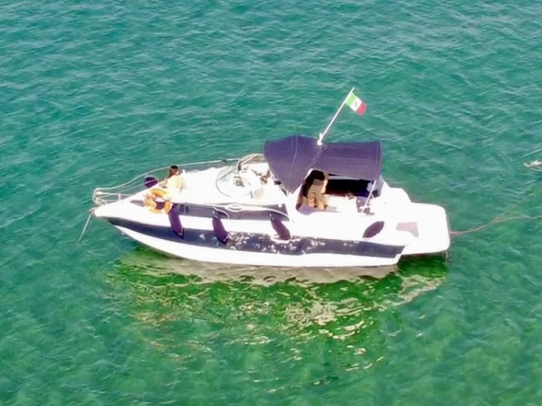 Motorbåt  för uthyrning Civitavecchia till det bästa priset 