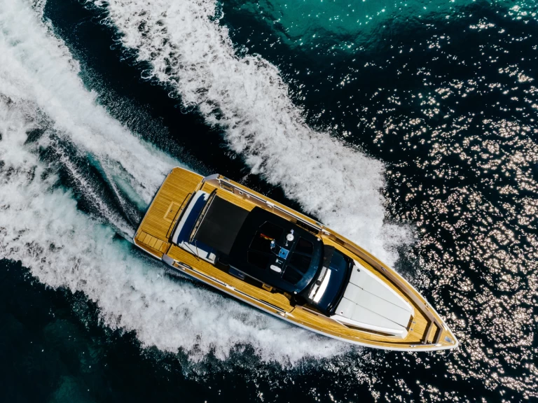 Fjord Fjord 44 Open charter bareboat eller skeppad i Ibiza Town