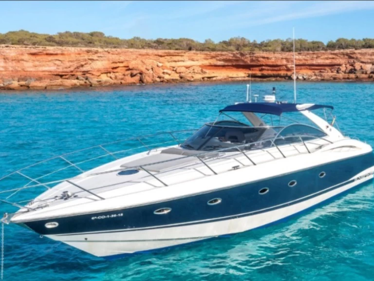 Hyr en Sunseeker Camargue 50 Ibiza Town 