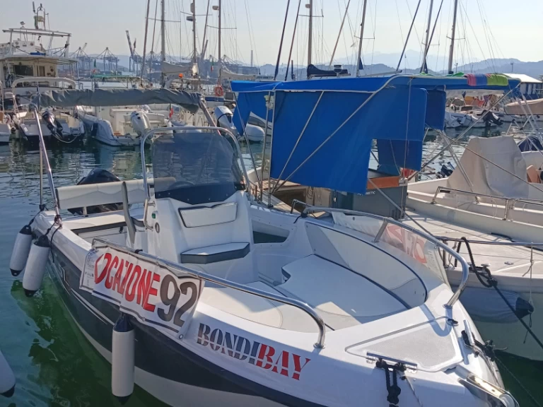 Hyra Motorbåt  med eller utan skeppare Trimarchi La Spezia 