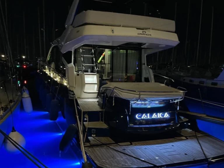 Uthyrning Lyx yacht i Porto di Loano - Cranchi E56F