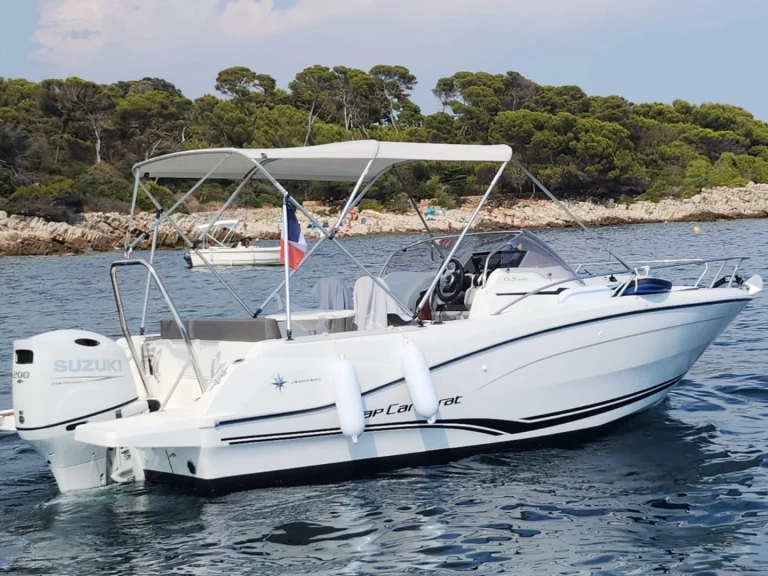 Båtuthyrning Jeanneau Cap Camarat 6.5 WA Serie 3 i Antibes på Samboat 
