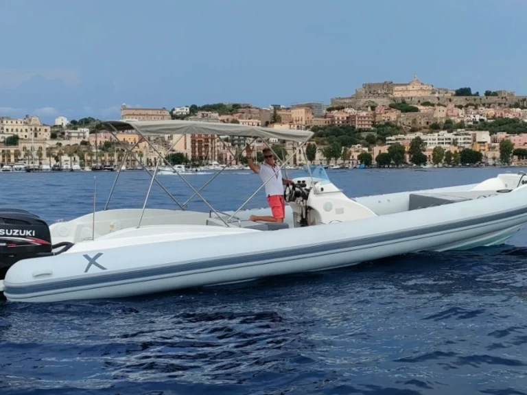 Nadir NADIR 33 charter bareboat eller skeppad i Milazzo