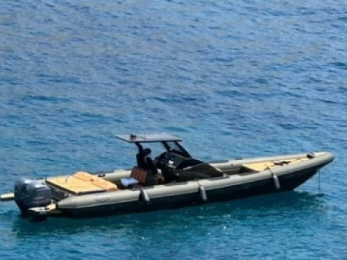 ZEN MARINE ZEN 40S charter bareboat eller skeppad i Pounta