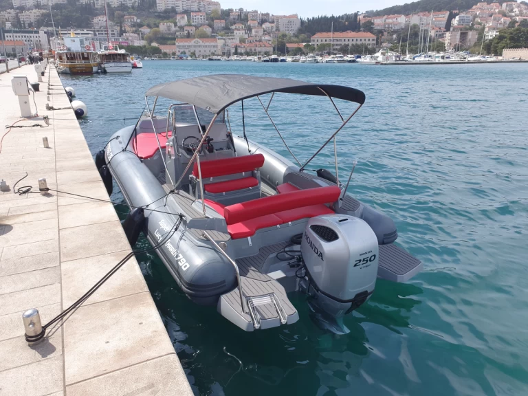 Uthyrning Marina Frapa Dubrovnik - Marlin Boat 790 Pro Dynamic av Samboat 
