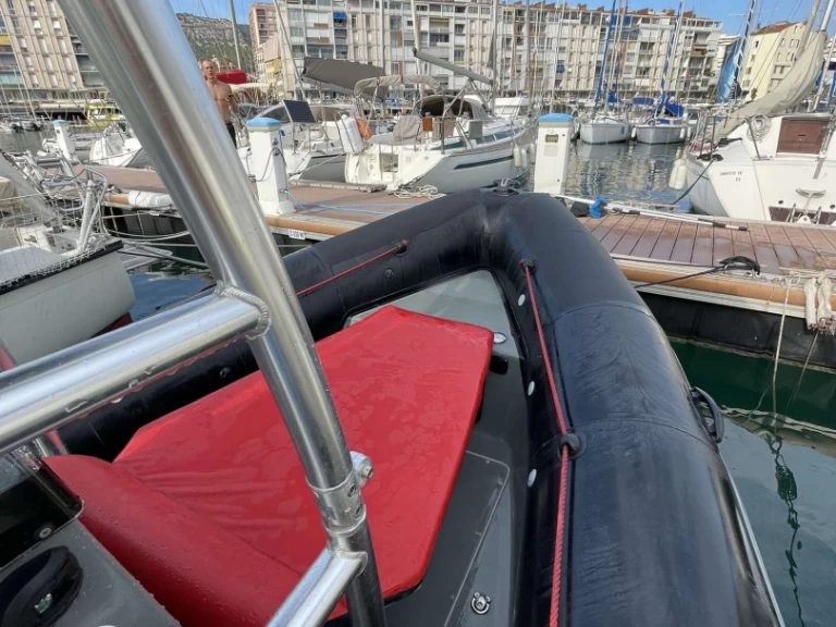 Yacht charter Toulon billig Karbon 750 sport 6 